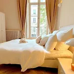 Luxembourg Apartment *